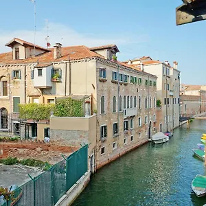 Dolcevita N. 465 Biennale Appartement